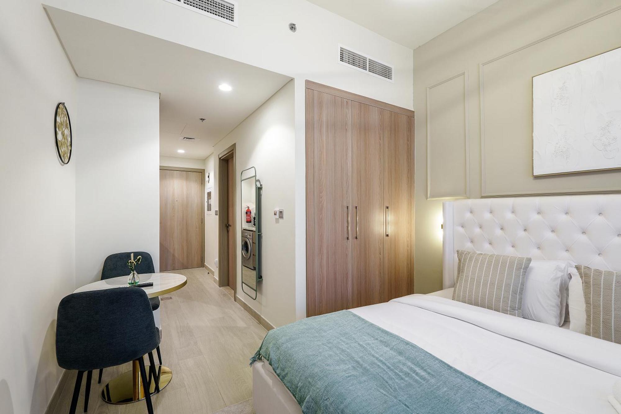 Apartment Stylish & Spacious In Meydan Dash